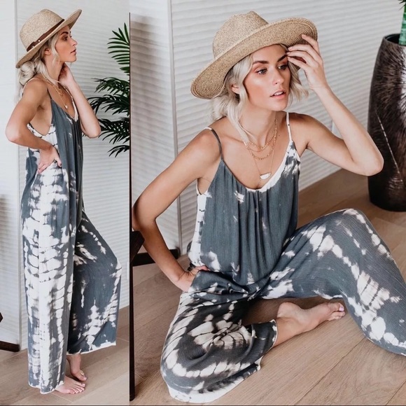 frankie&Lu Pants - ✨Tie die jumpsuit romper